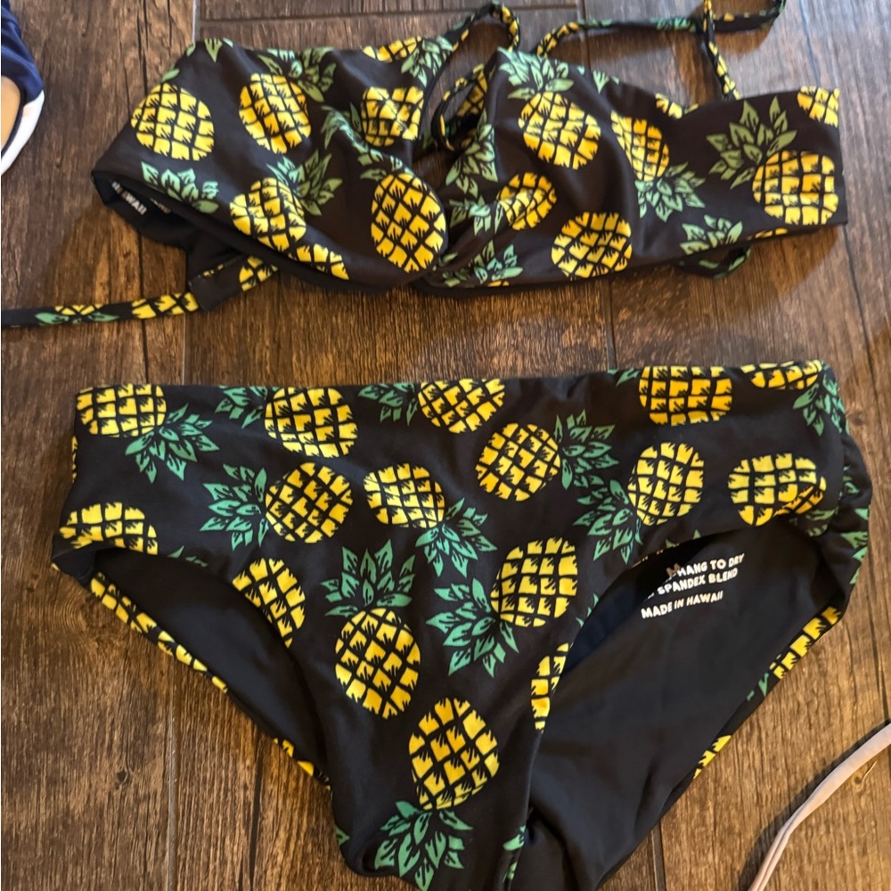 Tropical Pineapple Print Bikini Set